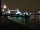 London Towerbridge bei Nacht